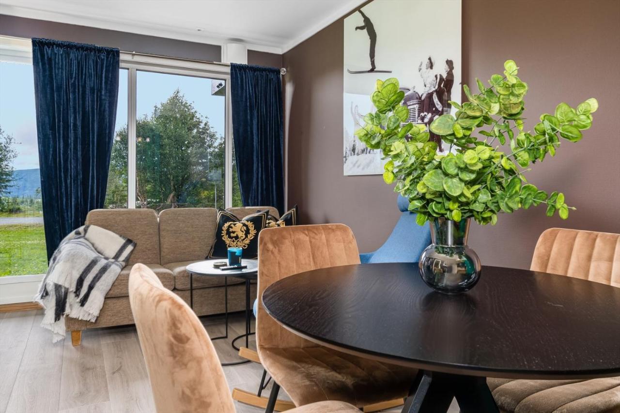 Apartment Sentrum, Terrasse Og Innendors Parkering Beitostolen